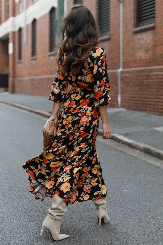 Ruana Maxi Dress - Black Floral