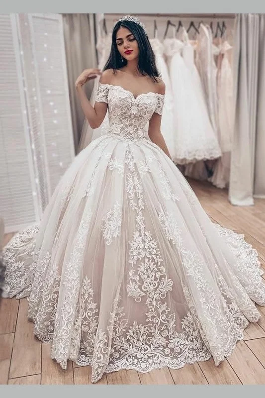 Lavish Lace Wedding Ball Gown Dress with Off-the-shoulder Sleeves