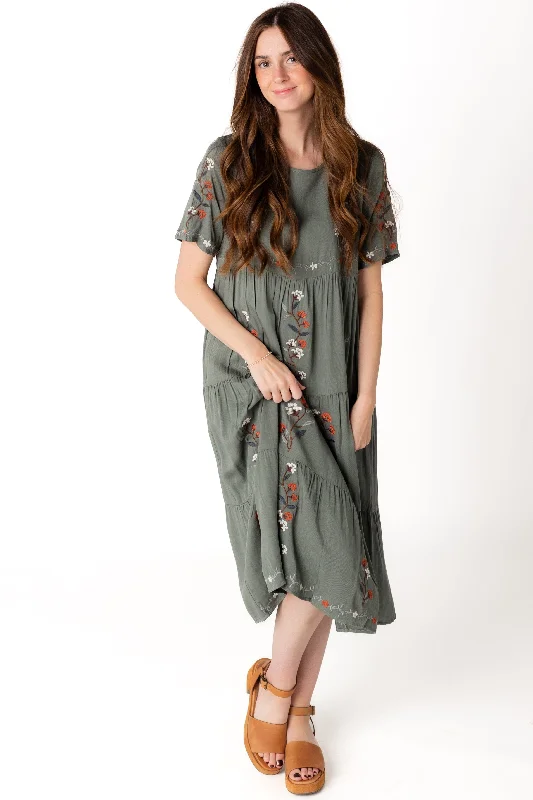 Cathy Embroidered Pocket Dress - Fall