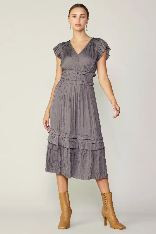 Sereia Pleated Midi Dress